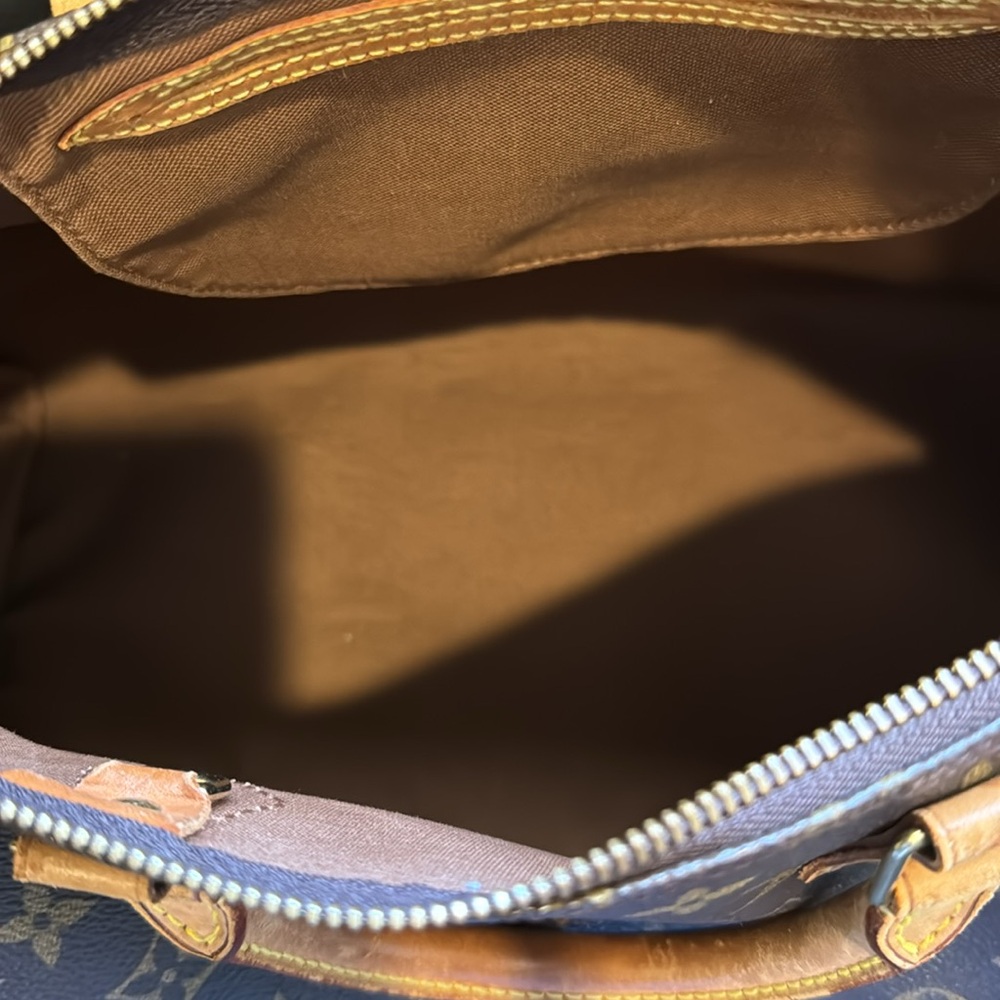 Lv Speedy Handbag - image 7